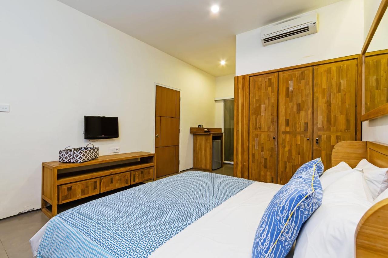 Seruni Guest House Denpasar Esterno foto