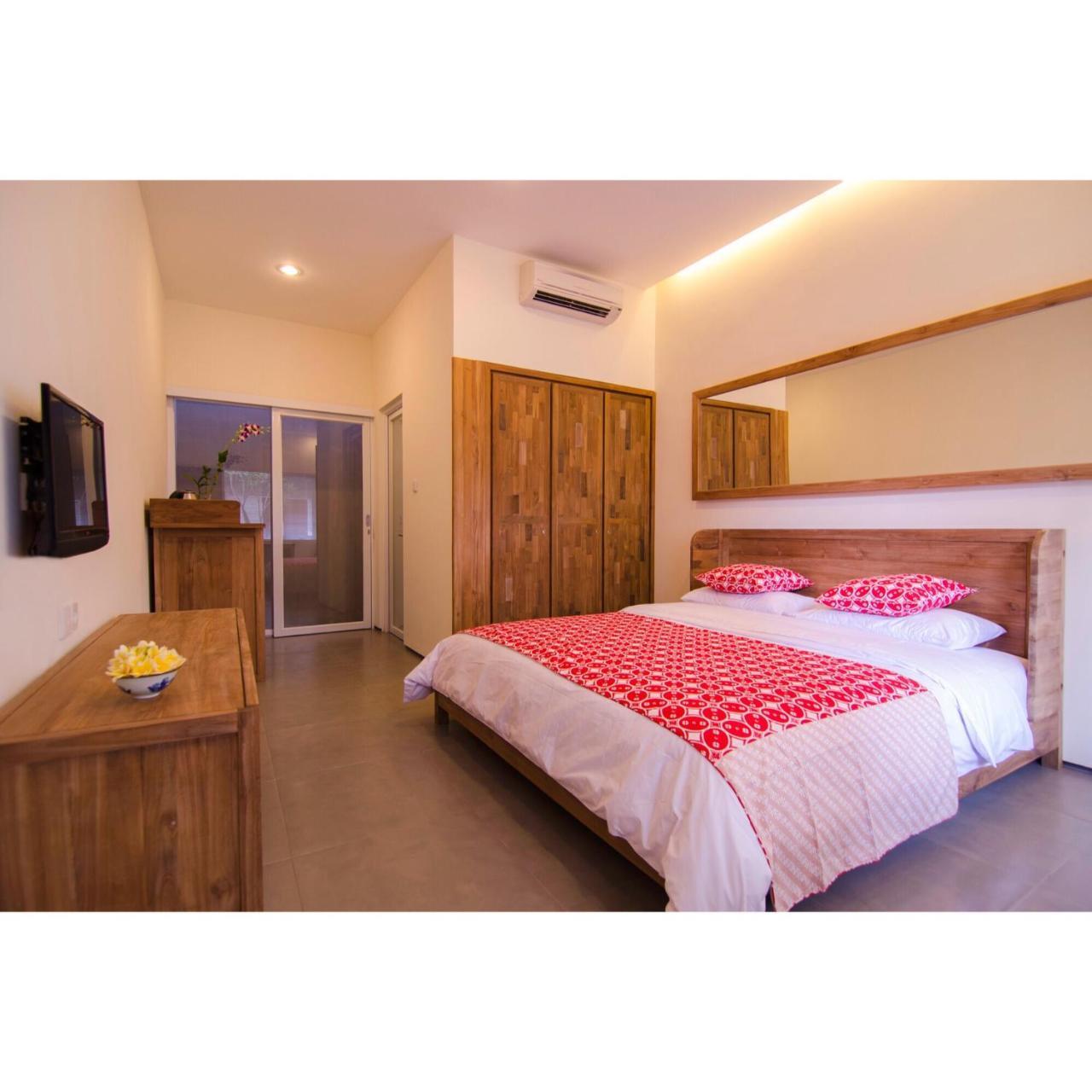 Seruni Guest House Denpasar Esterno foto