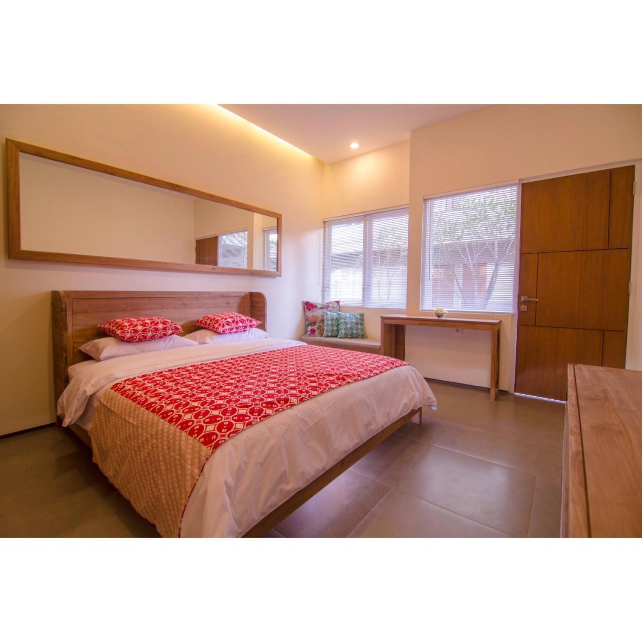 Seruni Guest House Denpasar Esterno foto